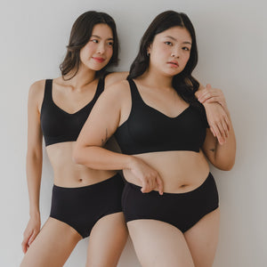 [ARRIVING 10.25] Hey Period! Overnight Seamless Mid-Rise Cheekie in Buttery Black