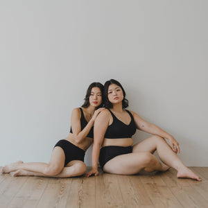 [ARRIVING 10.25] Hey Period! Overnight Seamless Mid-Rise Cheekie in Buttery Black