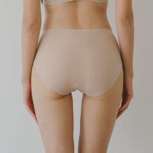 [ARRIVING 10.25] No-Camel-Toe SmoothGuard Seamless Mid-Rise Cheekie in Buttery Milk Tea