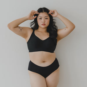 [ARRIVING 10.25] No-Camel-Toe SmoothGuard Mid-Rise Seamless Cheekie in Buttery Black