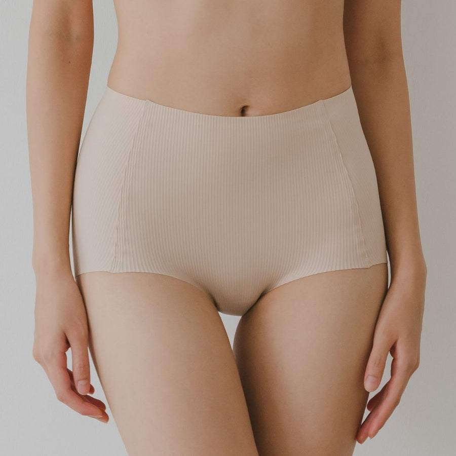Forme Seamless Super Mid-Rise Rise Cheekie in Barely Nude
